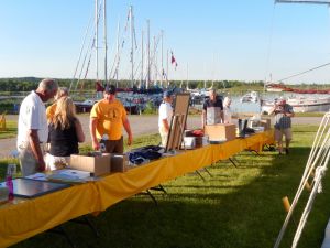 Silent-auction-in-action